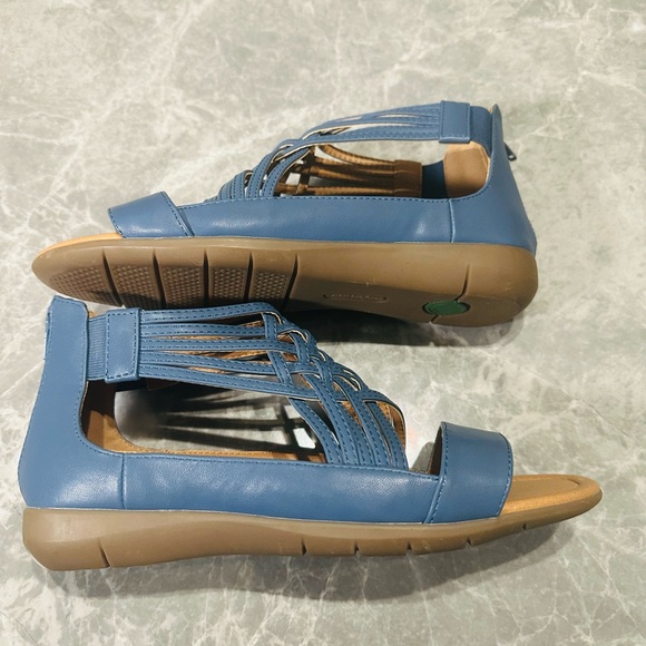 Comfortview Kim Sandals Strappy Faux Leather Zipper Open Toe Blue Size 9M - Picture 3 of 5